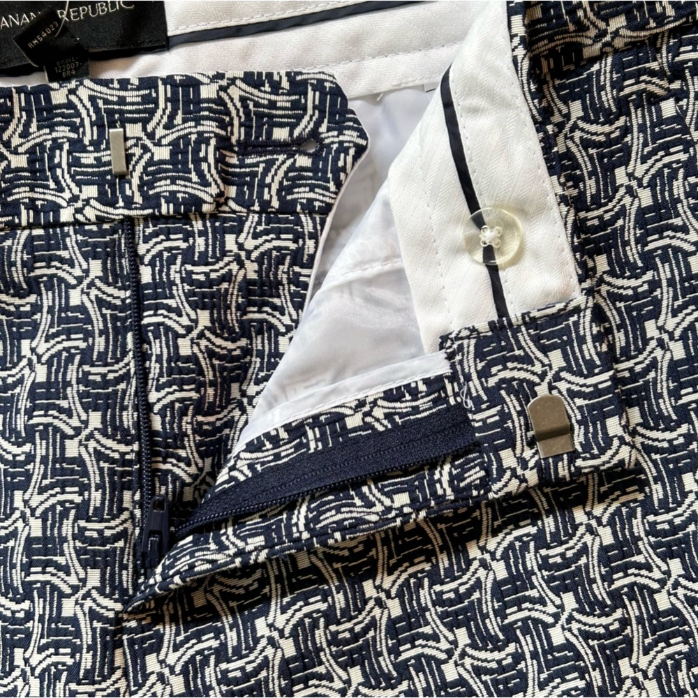 NWT Banana Republic Factory Avery Blue and White Ankle-Length Pants - Picture 5 of 9